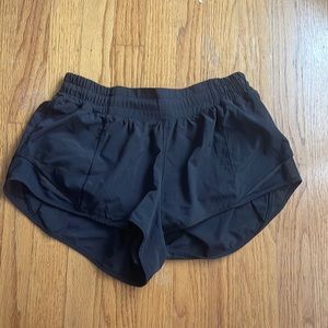 Black lululemon Hotty Hots